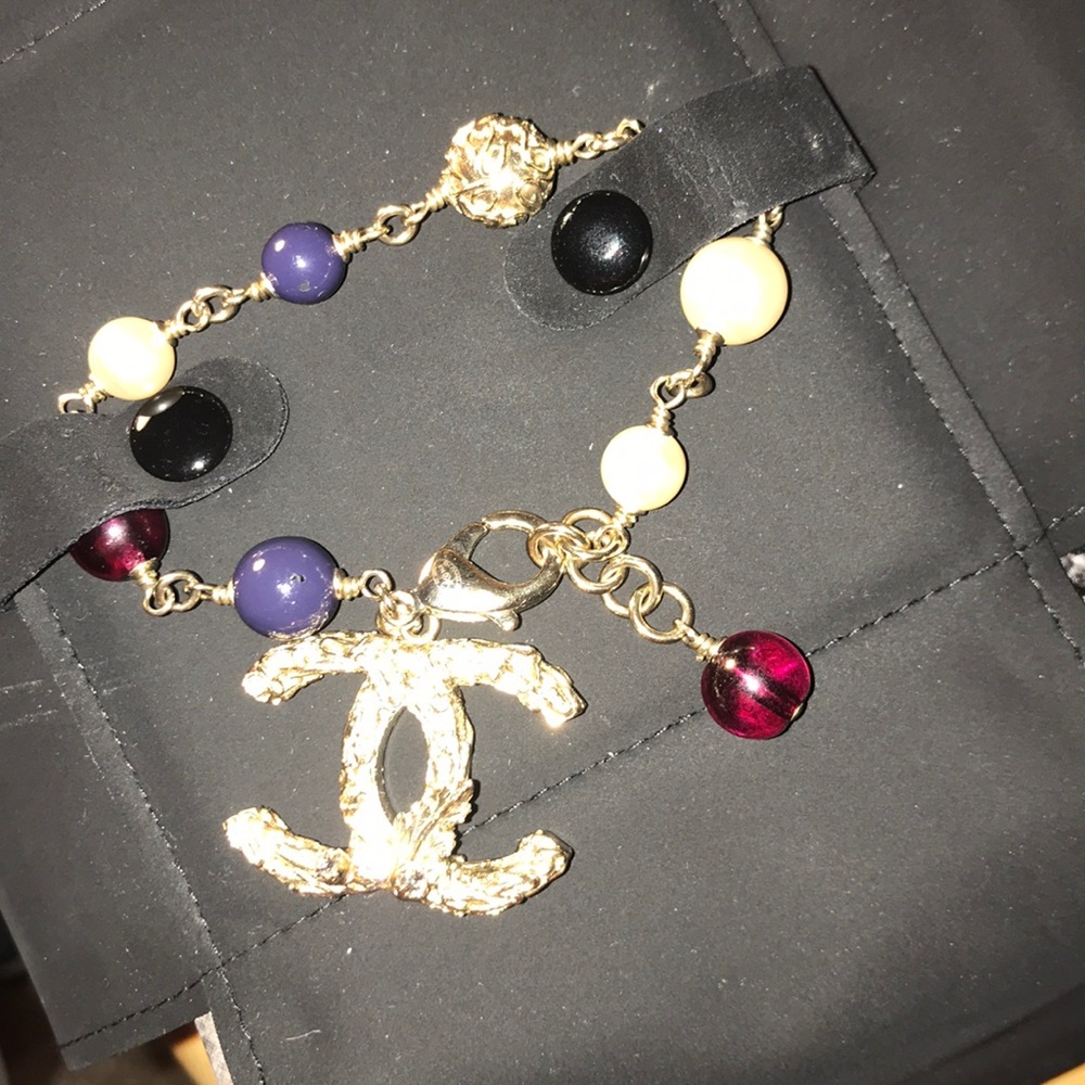 Authentic Chanel Crystal & Faux Pearl Bracelet - Picture 8 of 11